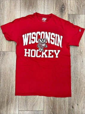 Blue 84 Wisconsin Hockey Size S T-Shirt